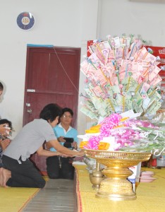 อ.ส.ค. ทอดผ้าป่ามหากุศล