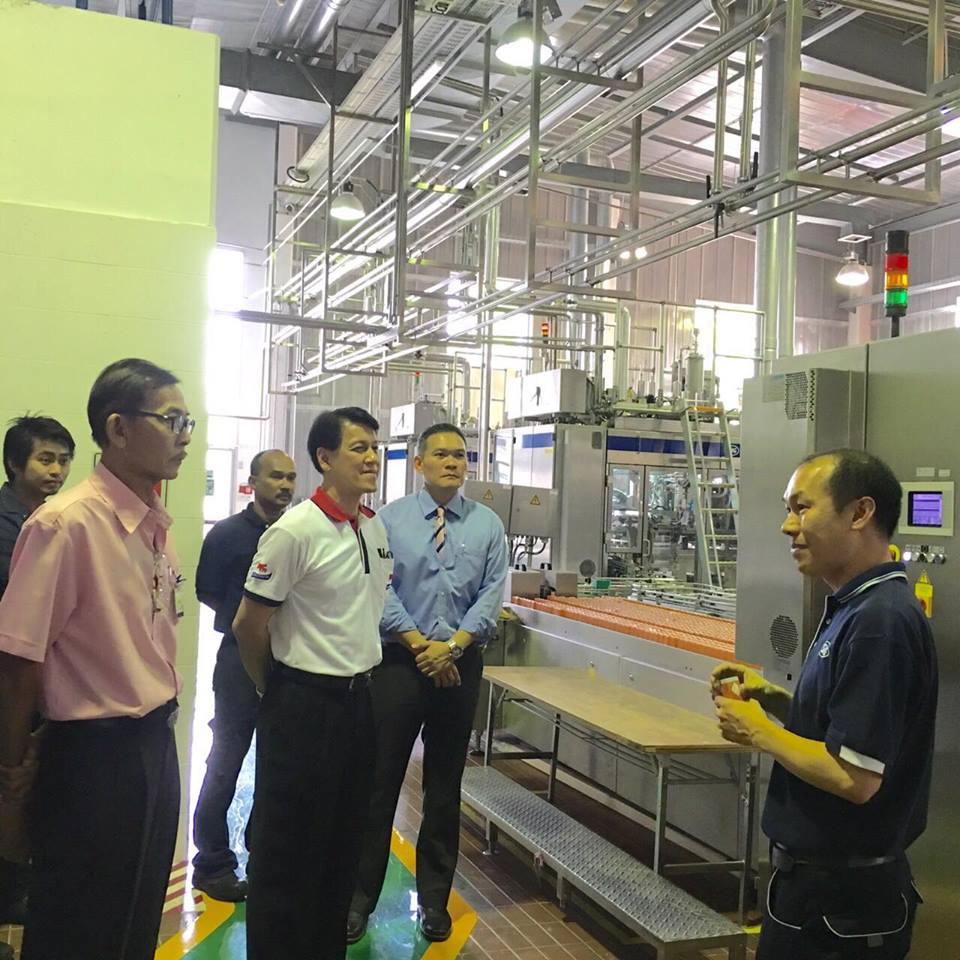 ดร.ณรงค์ฤทธิ์ วงศ์สุวรรณ ผู้อำนวยการ อ.ส.ค.นำทีมผู้บริหาร อ.ส.ค.เยี่ยมชมกิจการ บริษัท เอส ไอ จี คอมบิบล็อค (ประเทศไทย) จำกัด
